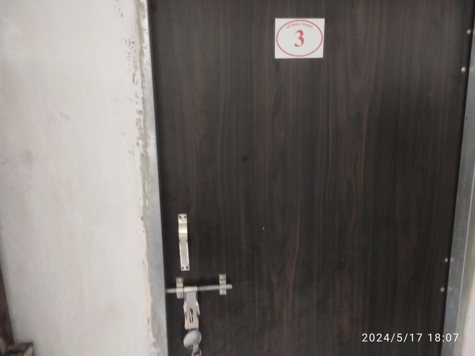 Kuber Bhandari Guest House And Hotel Sehore Buitenkant foto